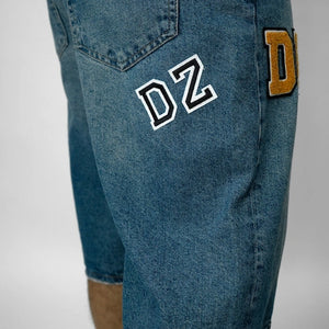 LIMITED VARSITY DROP 32 מהדורה מוגבלת