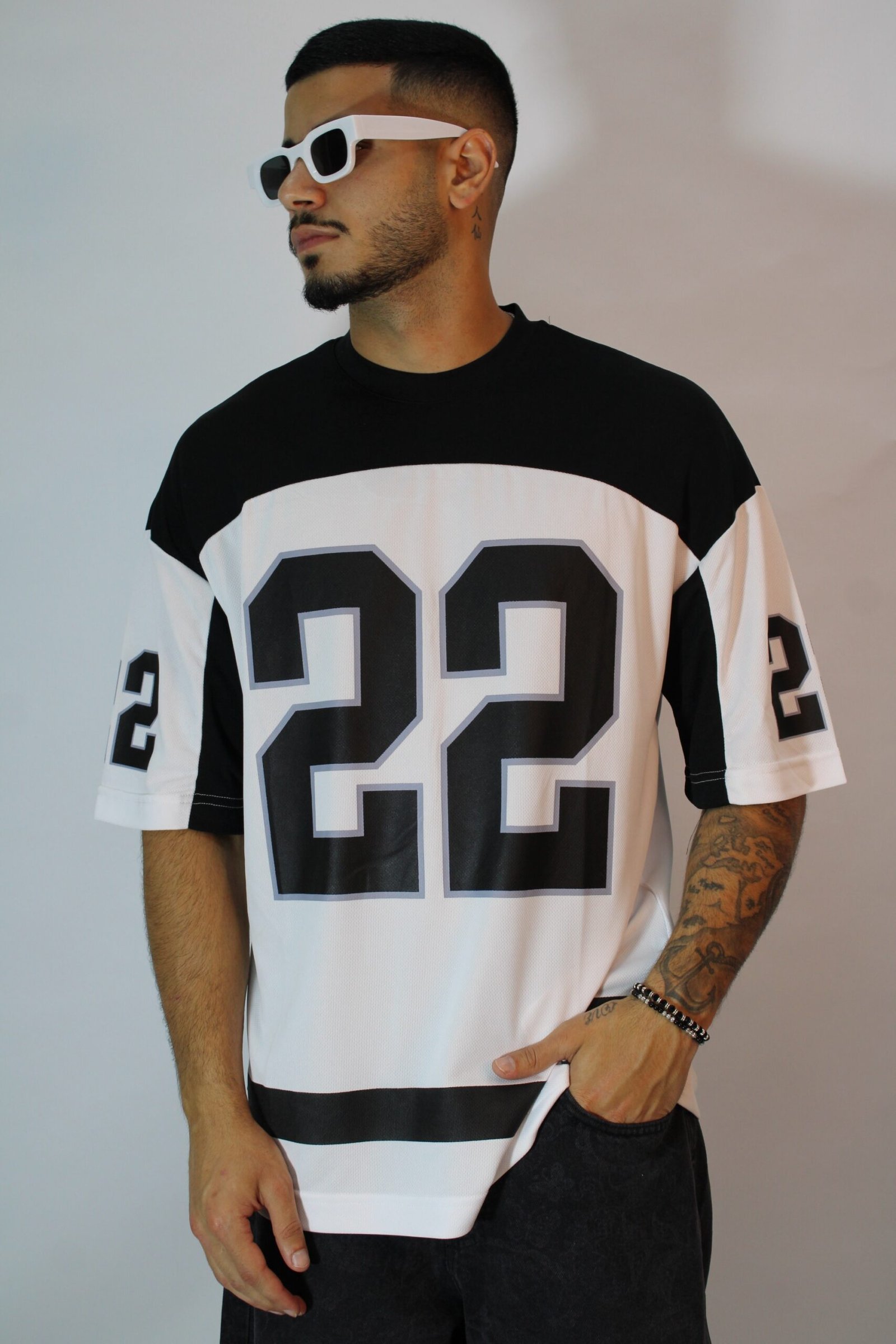 22 JERSEY BLACK & WHITE