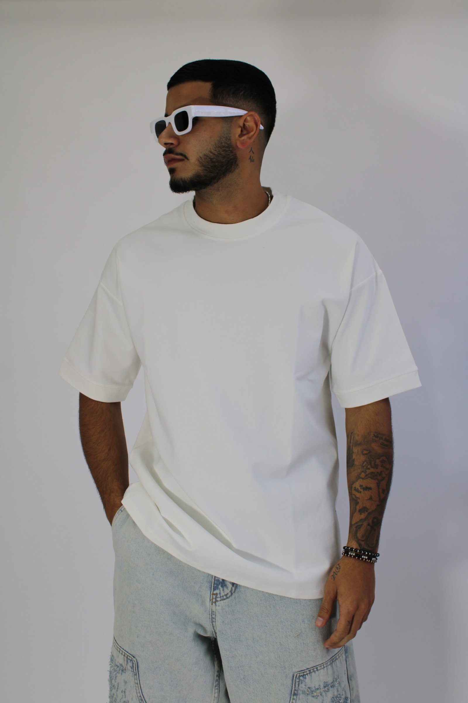 WHITE T BASIC