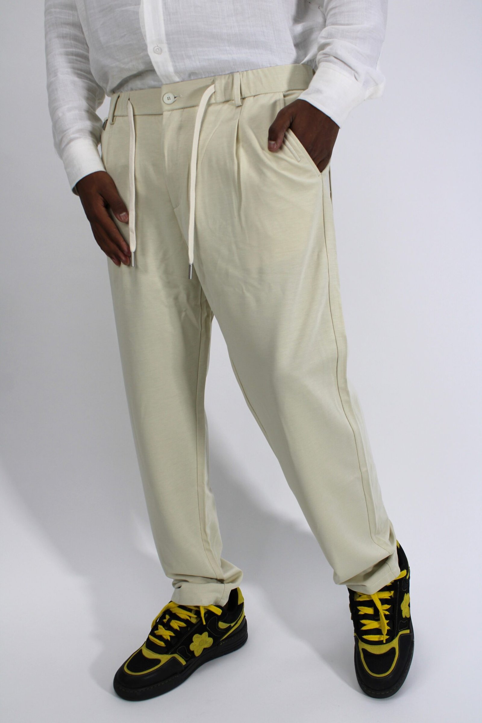 SOFT CREAM TROUSER