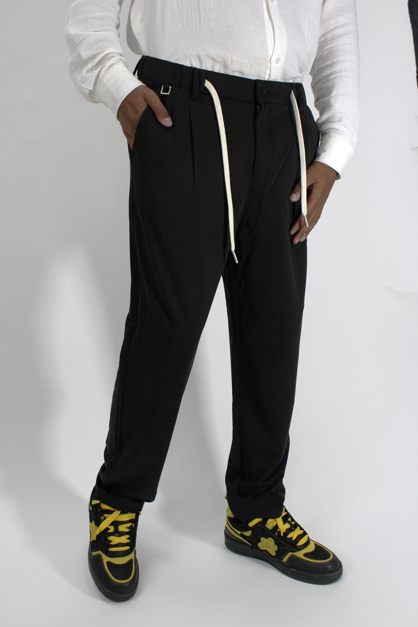 SOFT BLACK TROUSER