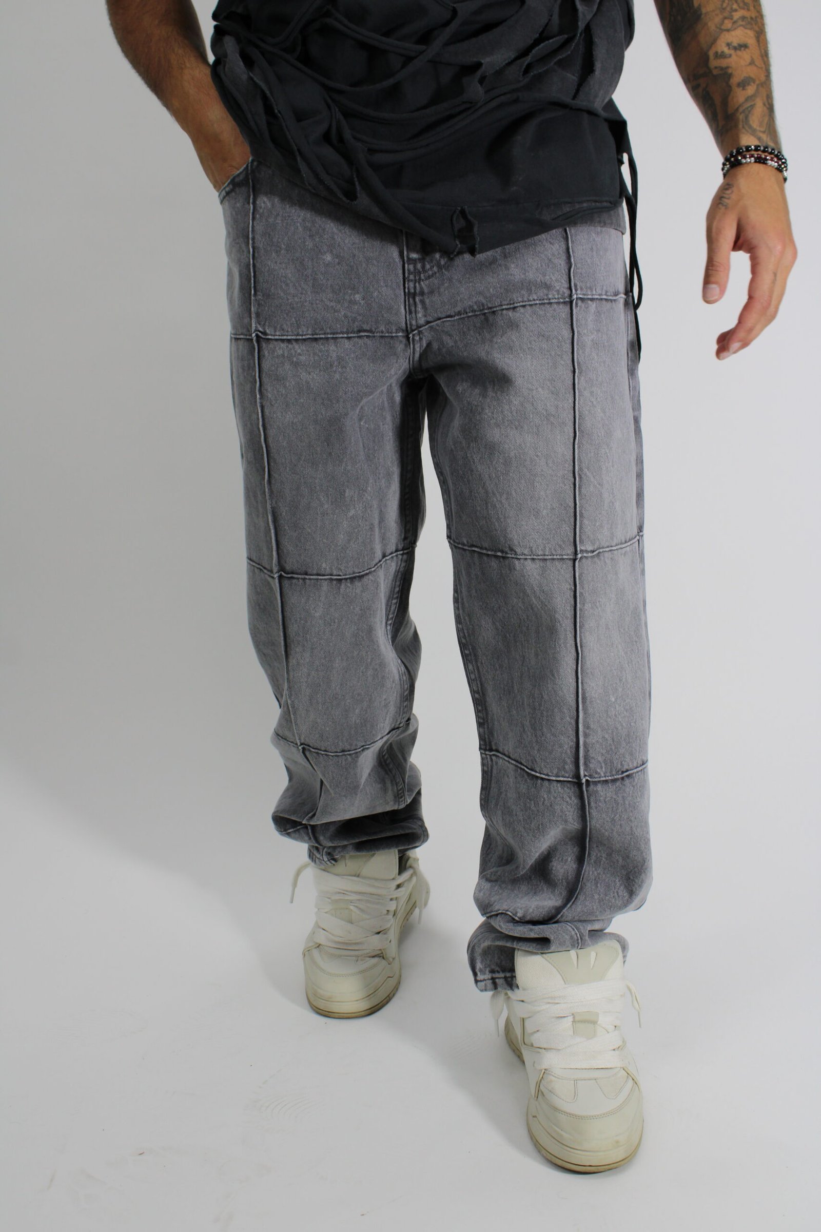 GRIDLOCK GREY BAGGY