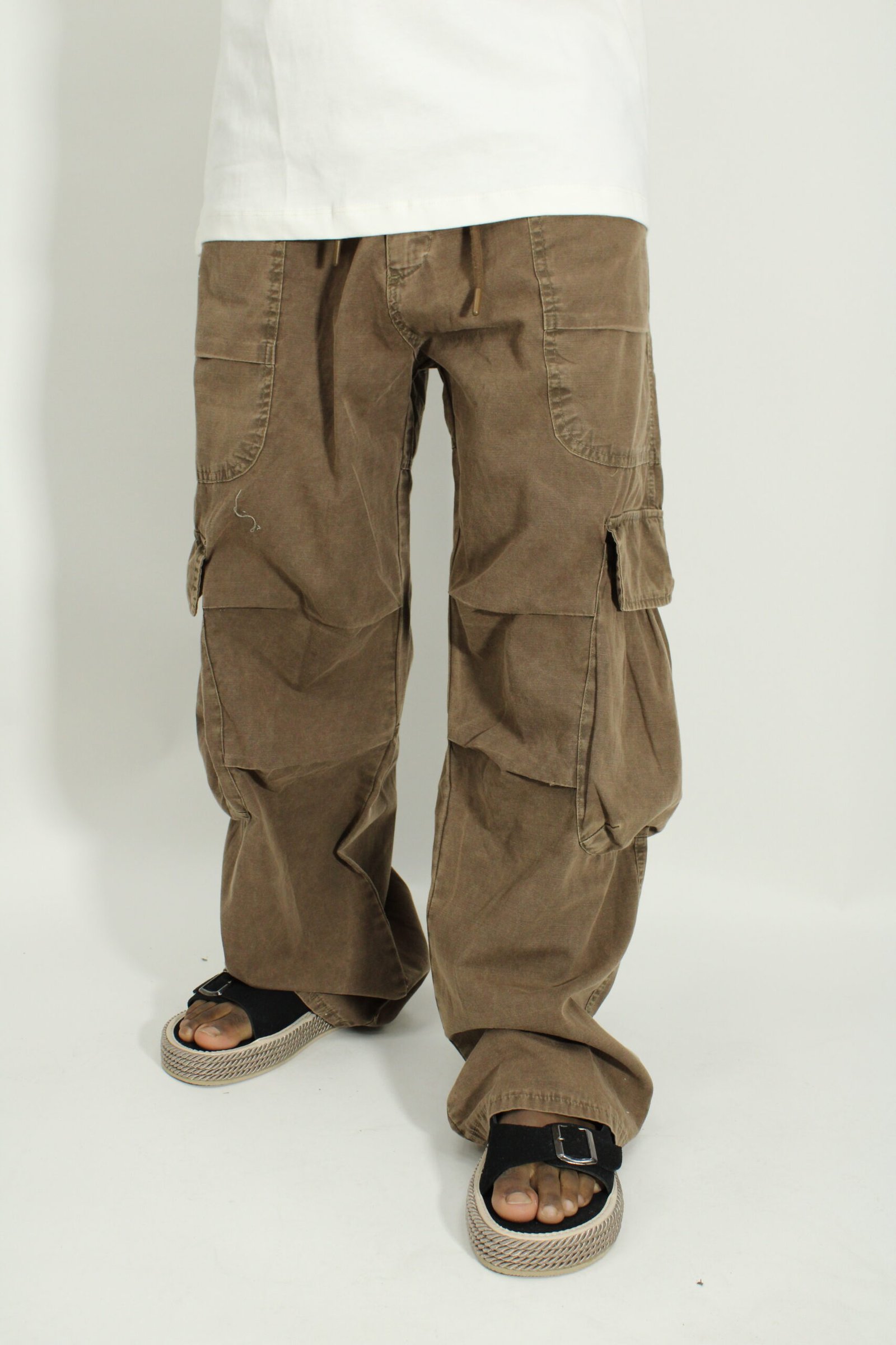 RAW BROWN CARGO