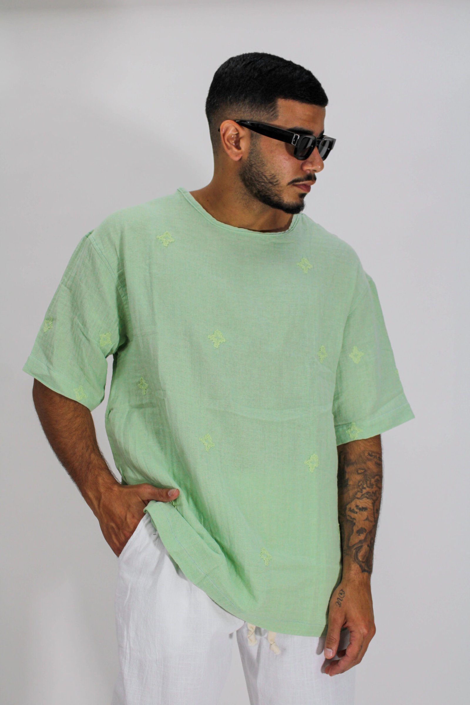 linen shapes oversize t green