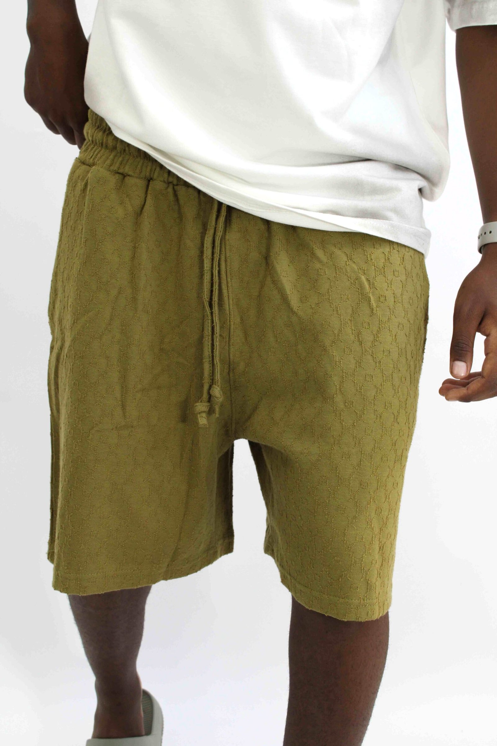 TEXTURE GREEN SHORTS