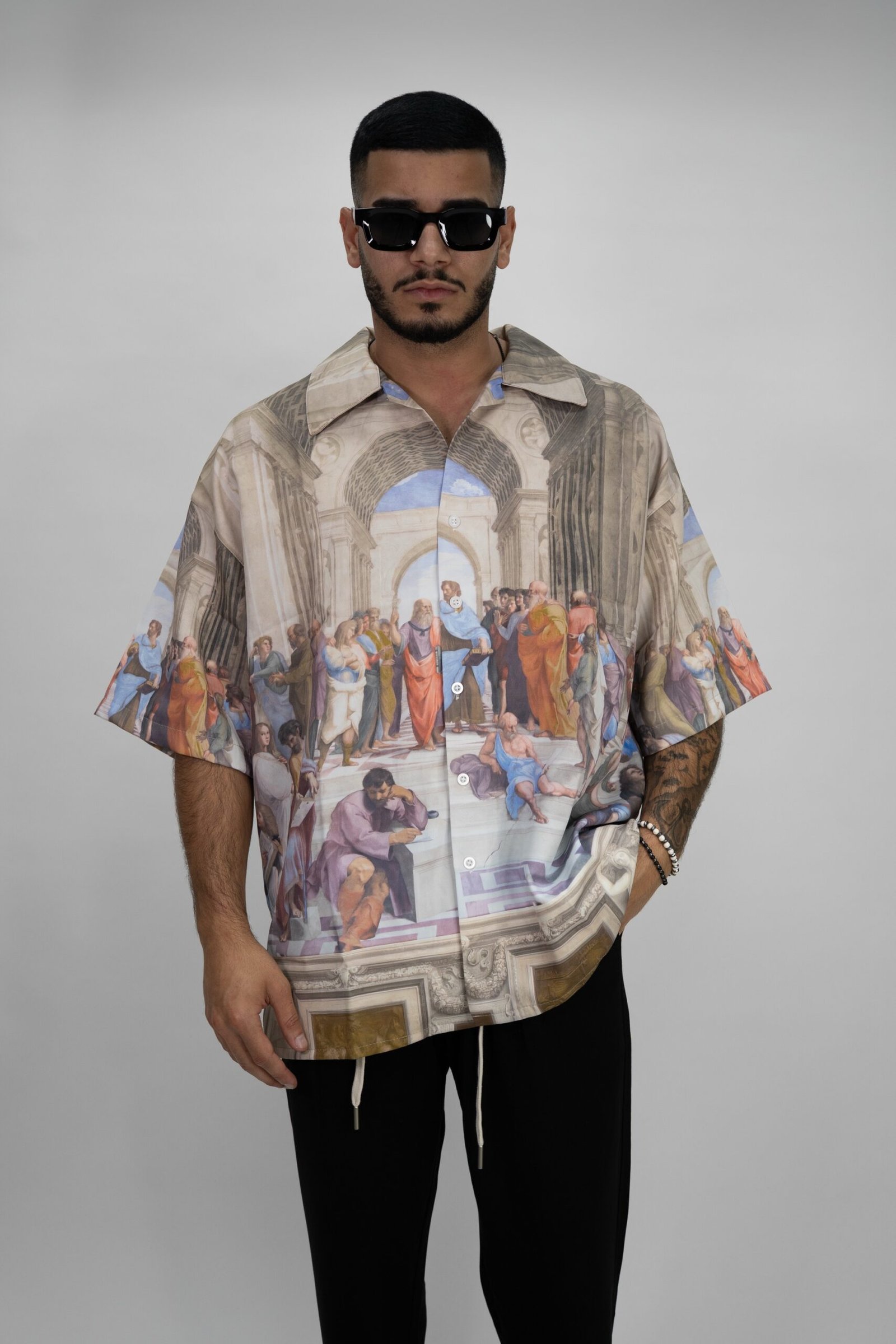 RENAISSANCE HALL TOP